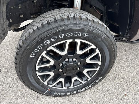 Used 2020 RAM 2500 Limited AWD/4WD image 35