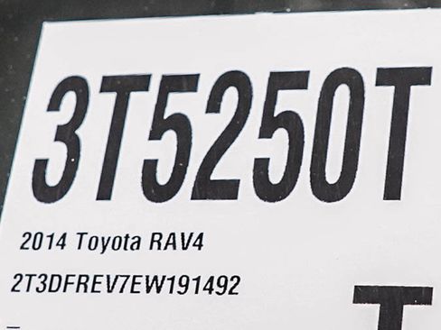 Used 2014 Toyota RAV4 Limited AWD/4WD image 32