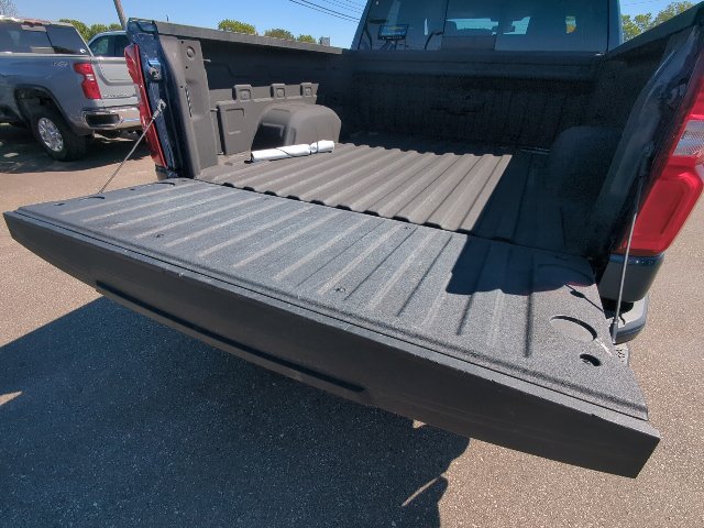 Used 2020 Chevrolet Silverado 1500 RST AWD/4WD image 37