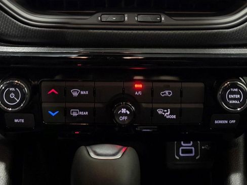 New 2026 Jeep Compass Latitude image 35