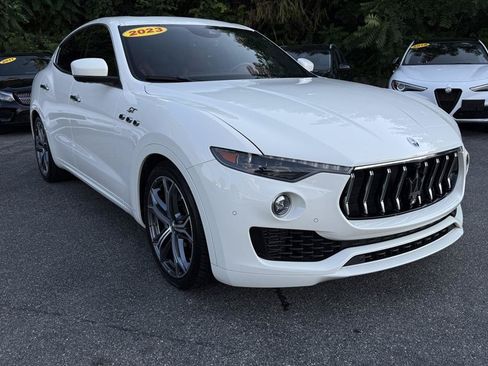 Used 2023 Maserati Levante GT AWD/4WD image 21