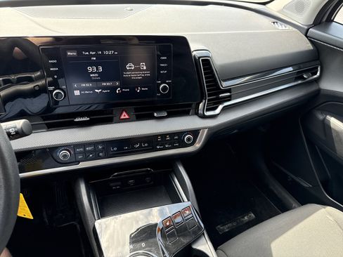 Certified 2023 Kia Sportage LX image 22