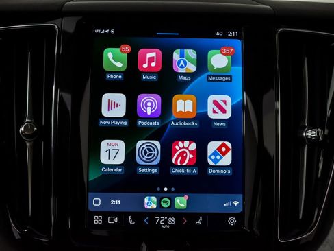 Certified 2025 Volvo XC60 B5 Plus image 17