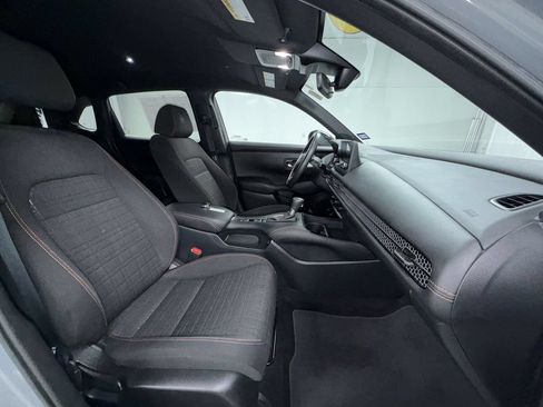 Used 2025 Honda HR-V Sport image 16