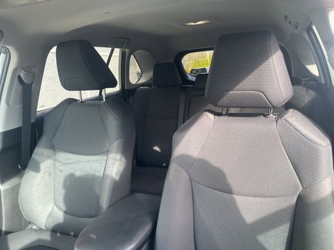 Used 2025 Toyota RAV4 LE image 17