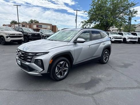 Used 2025 Hyundai Tucson SEL AWD/4WD image 3