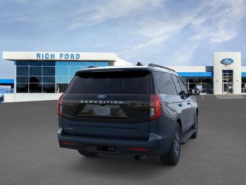 New 2026 Ford Expedition Active AWD/4WD image 8