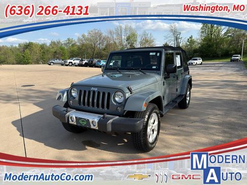 Used 2015 Jeep Wrangler Unlimited Sahara w/ Connectivity Group image 1