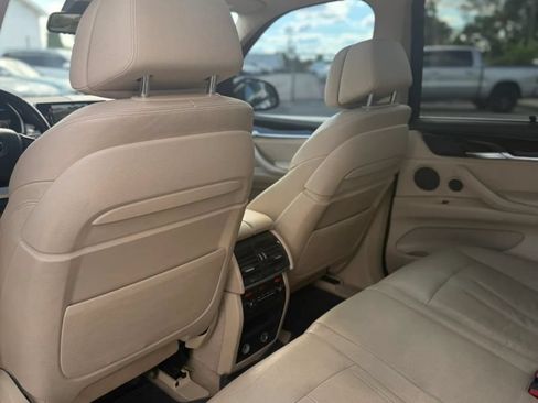 Used 2015 BMW X5 xDrive50i AWD/4WD image 17