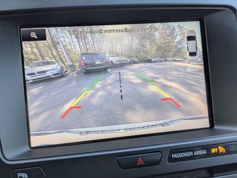 Used 2016 Ford Explorer XLT w/ Equipment Group 202A image 21