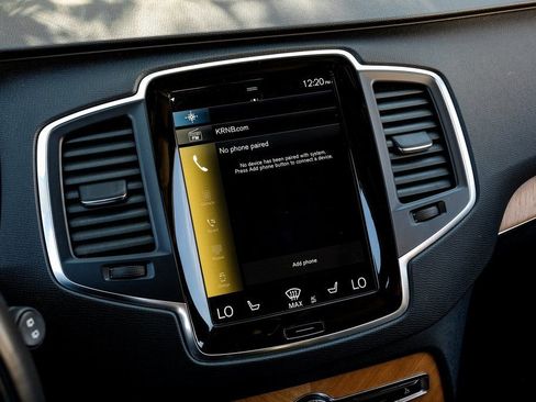 Used 2022 Volvo XC90 T6 Momentum w/ Climate Package image 37