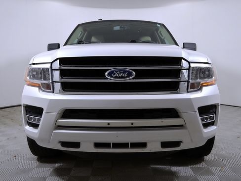 Used 2017 Ford Expedition XLT w/ Equipment Group 202A RWD image 6