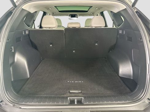 Used 2022 Hyundai Tucson Limited w/ Cargo Package FWD image 27