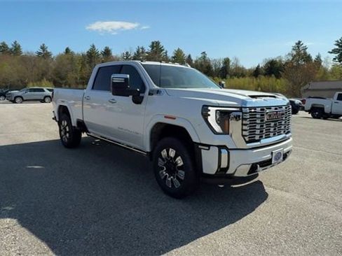 New 2025 GMC Sierra 3500 Denali image 2