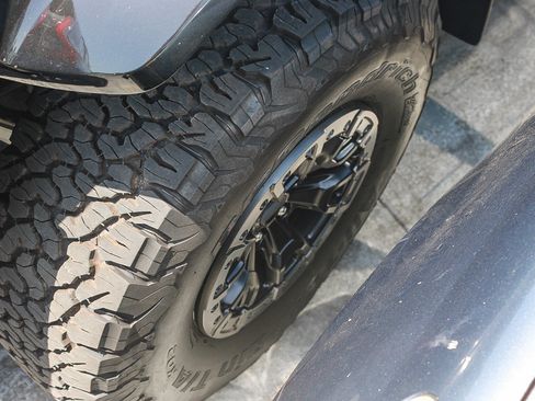 Used 2024 Ford Bronco Raptor AWD/4WD image 8