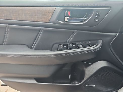 Used 2018 Subaru Outback 2.5i Limited image 27