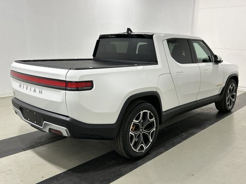 Used 2022 Rivian R1T Adventure image 5