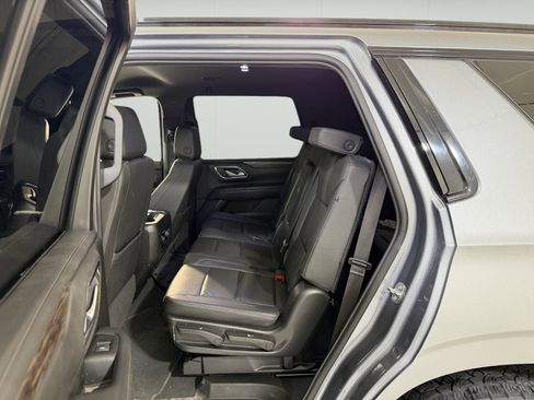 Used 2022 Chevrolet Tahoe Z71 AWD/4WD image 11