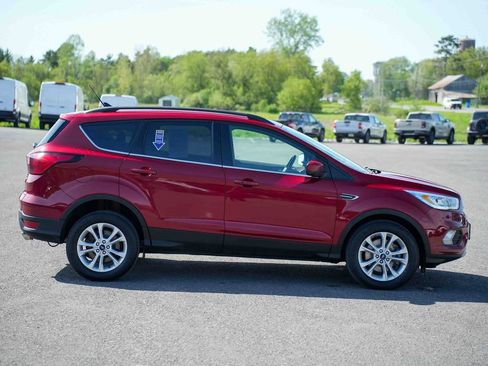 Used 2019 Ford Escape SEL AWD/4WD image 4