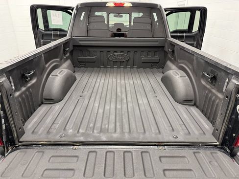 Used 2019 Ford F150 XLT w/ Equipment Group 302A Luxury AWD/4WD image 28