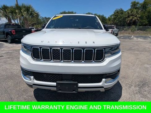 Used 2024 Jeep Wagoneer L Series II w/ Flexible Seating Group RWD image 10