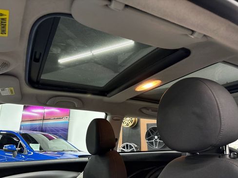 Used 2010 MINI Cooper Hardtop image 41