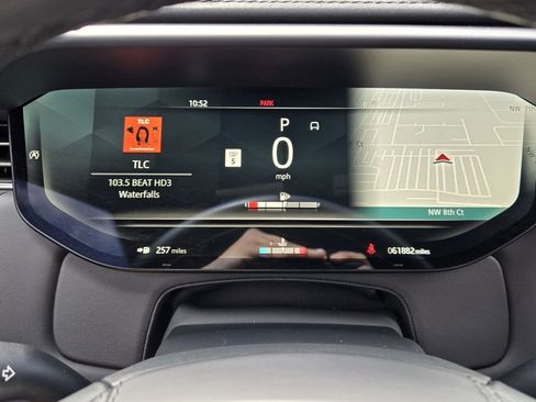 Used 2023 Land Rover Range Rover Sport SE Dynamic image 26