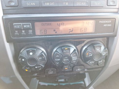 Used 2008 Toyota 4Runner Limited image 26