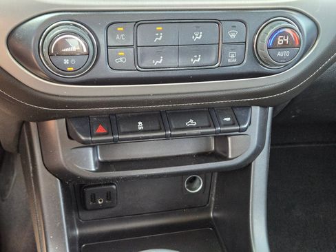 Used 2022 GMC Canyon Elevation w/ Trailering Package RWD image 26
