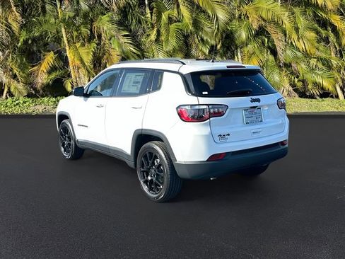 New 2026 Jeep Compass Latitude image 3
