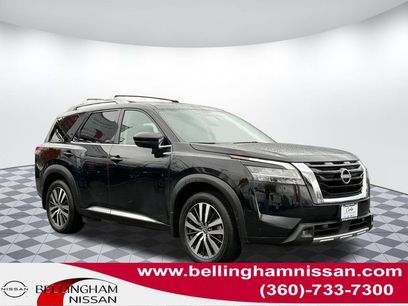 Used 2022 Nissan Pathfinder Platinum w/ Cargo Package