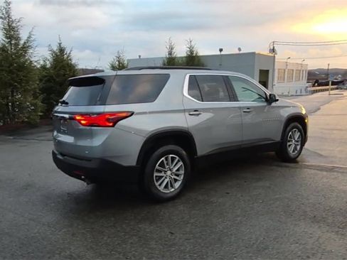 Used 2023 Chevrolet Traverse LT w/ LPO, Floor Liner Package image 9