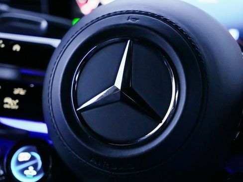 Used 2024 Mercedes-Benz GLS 63 AMG 4MATIC image 37