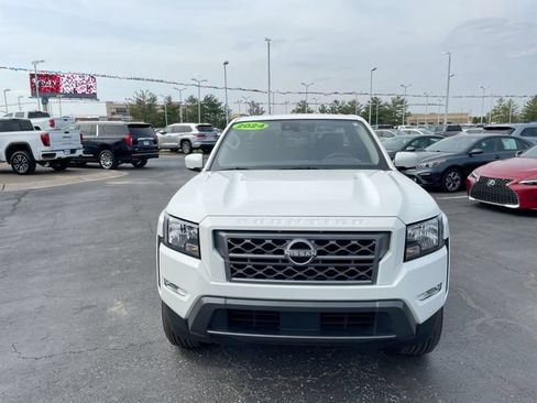 Used 2024 Nissan Frontier SV w/ SV Convenience Package RWD image 7
