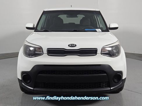 Used 2017 Kia Soul FWD image 8