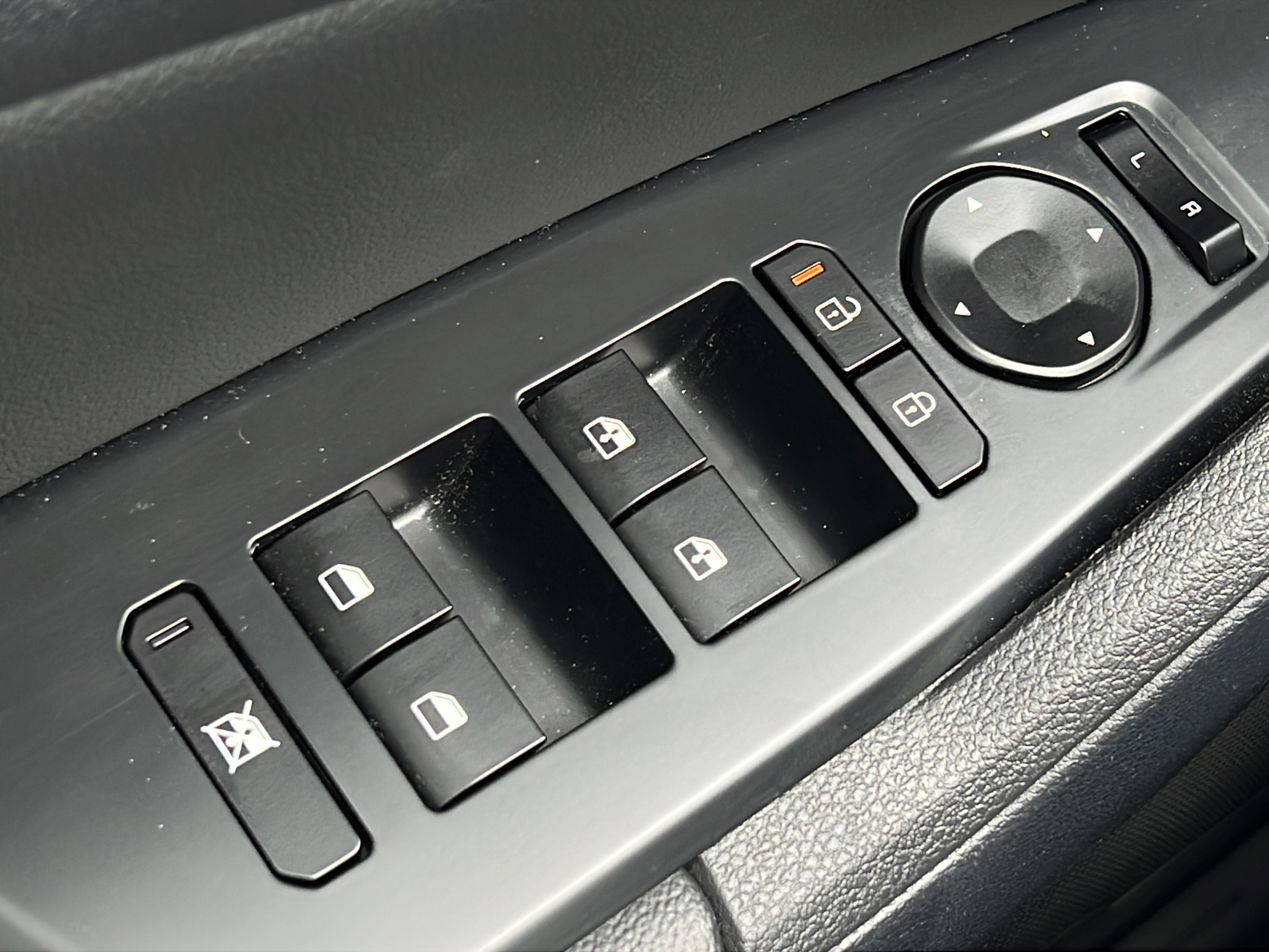 Certified 2026 Kia Sportage EX FWD image 18