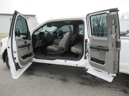 Used 2019 Ford F250 XL w/ XL Value Package image 17