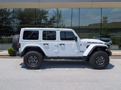 Used 2026 Jeep Wrangler Unlimited Rubicon w/ Xtreme 35 Tire Package AWD/4WD image 8