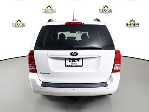 Used 2014 Kia Sedona LX FWD image 6