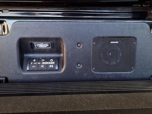 Used 2022 GMC Sierra 1500 SLT image 6