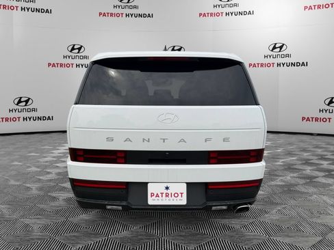 Used 2026 Hyundai Santa Fe SE FWD image 4