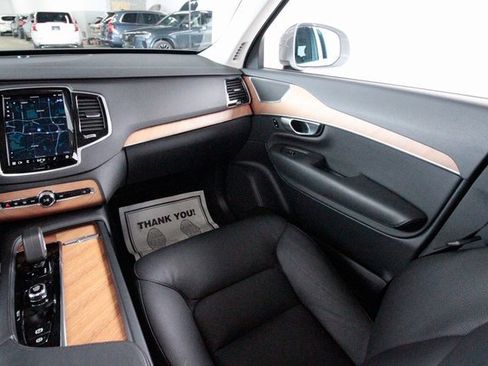 Certified 2024 Volvo XC90 B5 Plus image 7