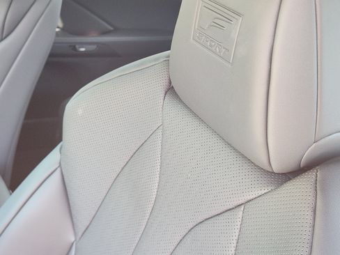 New 2026 Lexus TX 500h AWD image 10