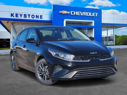 Used 2024 Kia Forte LXS image 1