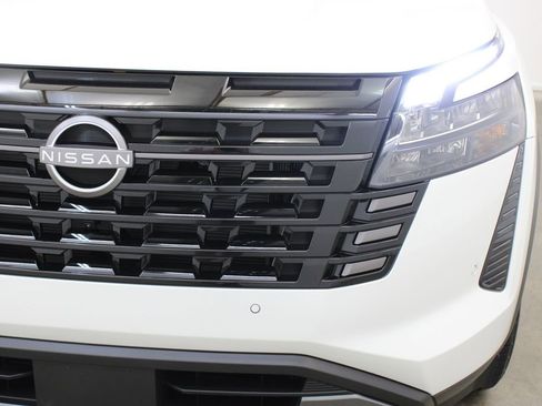 New 2026 Nissan Pathfinder SL AWD/4WD image 8