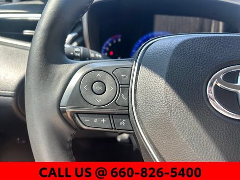 Used 2022 Toyota Corolla Cross XLE AWD/4WD image 14