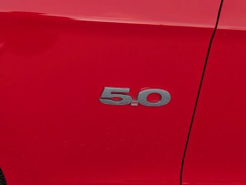 Used 2013 Ford Mustang GT Premium image 5