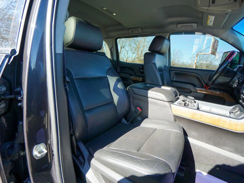 Used 2014 GMC Sierra 1500 SLT w/ SLT Preferred Package image 31