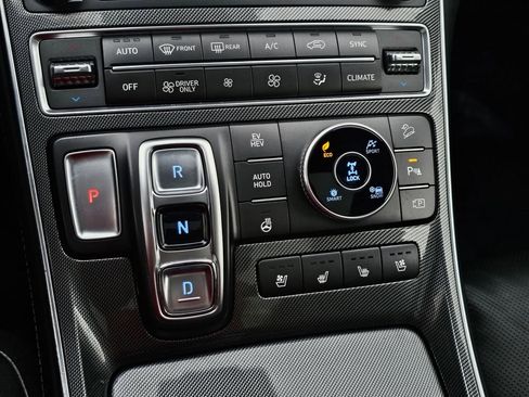 Used 2023 Hyundai Santa Fe Limited image 13