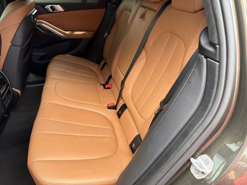 Used 2022 BMW X6 xDrive40i w/ Luxury Seating Package AWD/4WD image 21